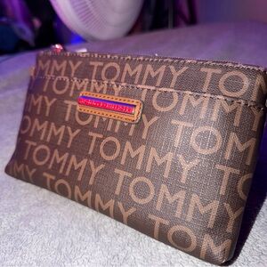 Tommy Hilfiger Women's Brown Leather Wallet BRAND NEW WITH TAGS